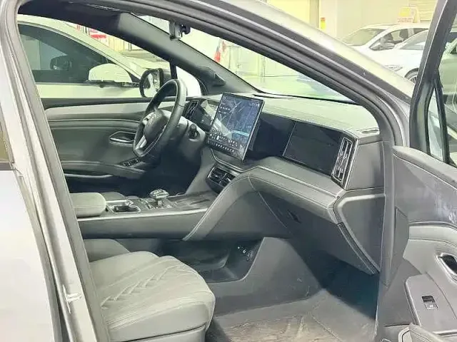 BYD Song L DM-i — Фото автомобиля 8