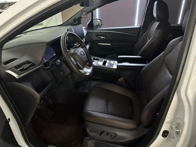 Toyota Granvia — Фото автомобиля 4