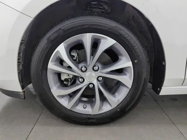 Buick Verano — Фото автомобиля 17
