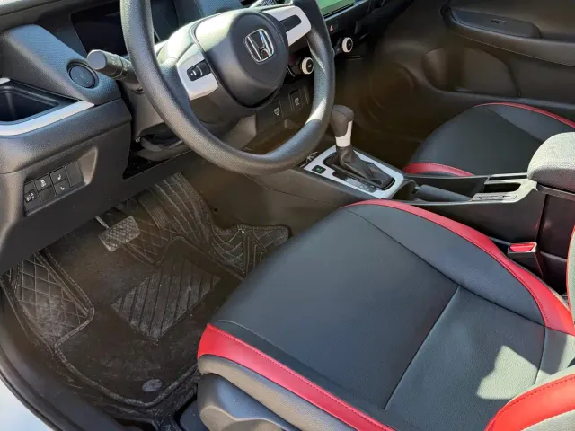 Honda Fit — Фото автомобиля 6