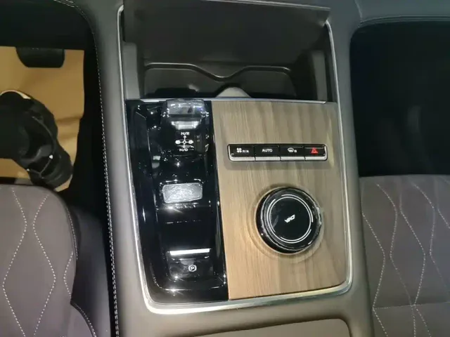 Geely Xingyue L — Фото автомобиля 13