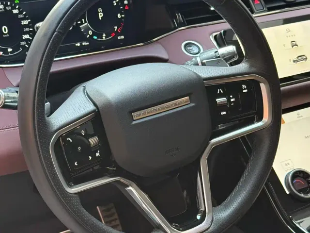 Land Rover Range Rover Evoque — Фото автомобиля 3