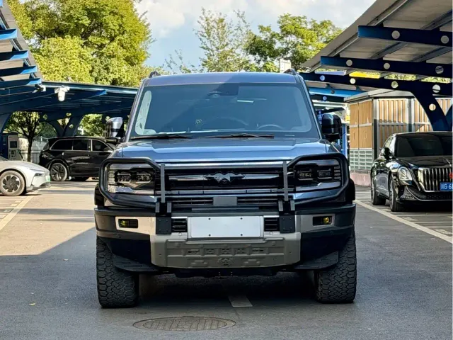 Fang Cheng Bao Leopard 5 2023 Yun Nian Flagship Edition — Фото автомобиля 2