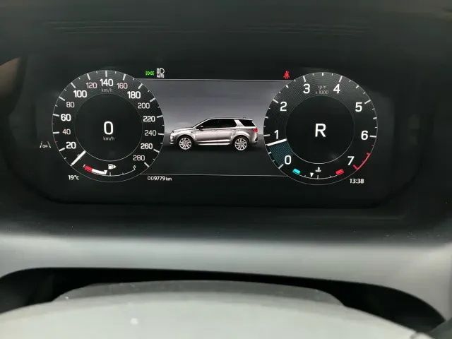 Land Rover Discovery Sport — Фото автомобиля 14