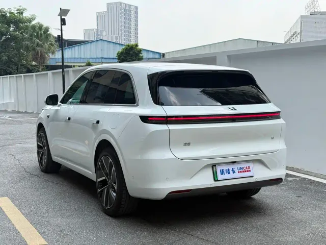 Li Auto L6 — Фото автомобиля 4
