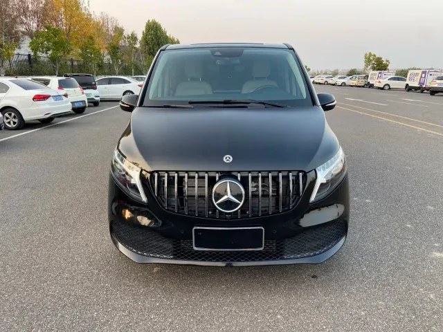 Mercedes-Benz V-Class — Фото автомобиля 2