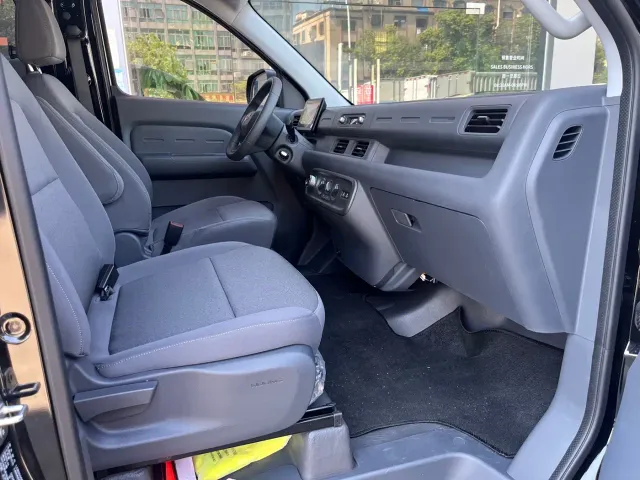 Wuling Yangguang Pro — Фото автомобиля 11