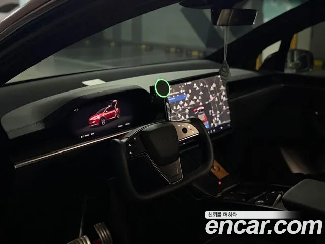 Tesla Model X — Фото автомобиля 8