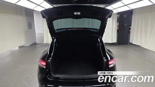 Porsche Macan — Фото автомобиля 23