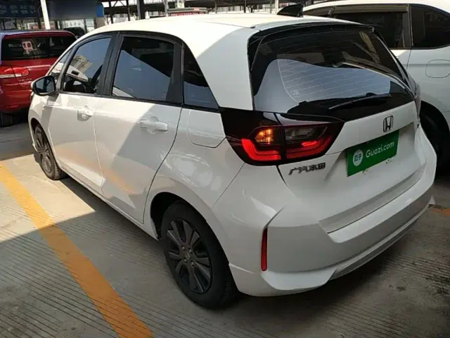 Honda Fit 2022 1.5L CVT Trend Sunroof Edition — Фото автомобиля 4