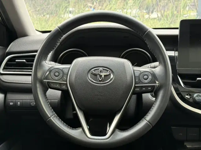 Toyota Camry — Фото автомобиля 6