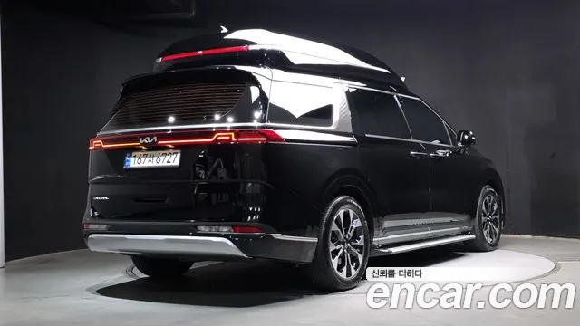 Kia Carnival Generation 4 — Фото автомобиля 2