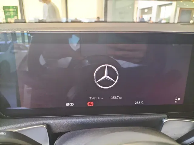 Mercedes-Benz EQB — Фото автомобиля 8