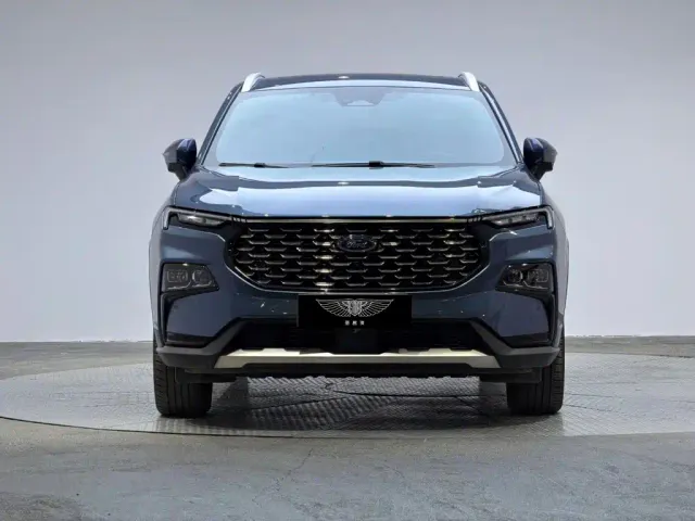 Ford Lingrui — Фото автомобиля 2