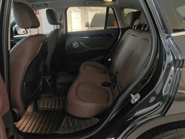 BMW X1 — Фото автомобиля 16