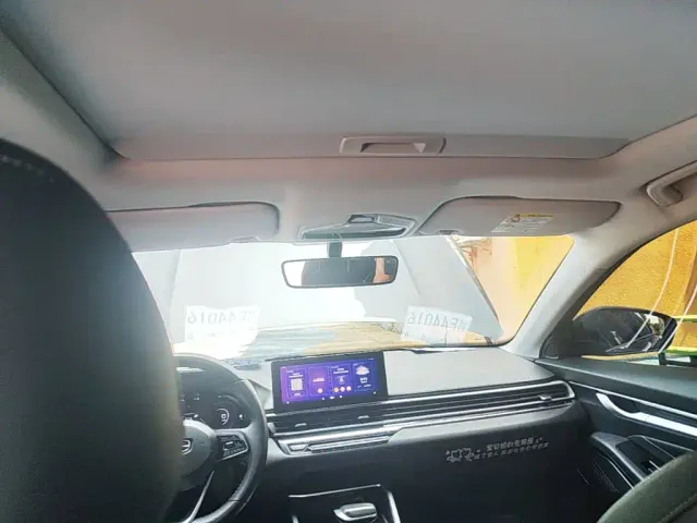 Geely Emgrand — Фото автомобиля 17
