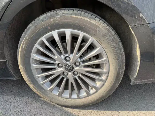 Toyota Camry — Фото автомобиля 7