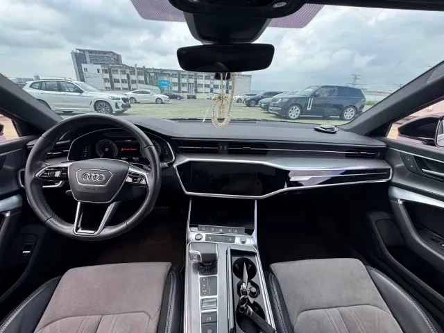 Audi A6L — Фото автомобиля 6