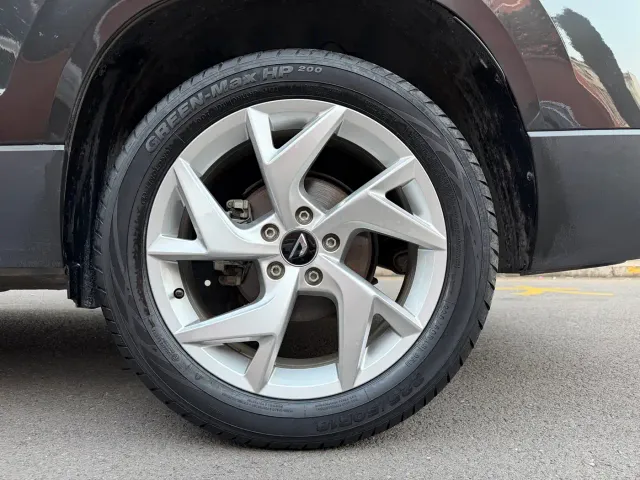 Jetta VS7 — Фото автомобиля 22