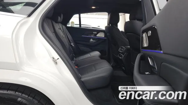Mercedes-Benz GLE-Class — Фото автомобиля 18