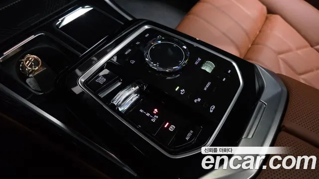 BMW 7 Series G70 — Фото автомобиля 12