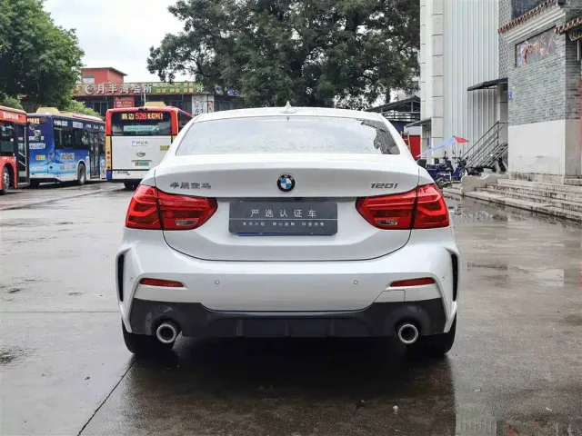 BMW 1 Series — Фото автомобиля 8
