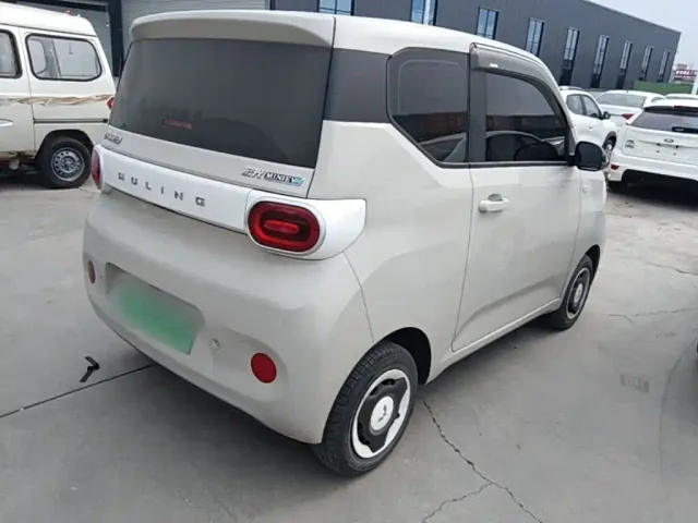 Wuling Hongguang Mini EV — Фото автомобиля 6