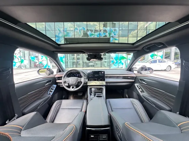 Toyota Avalon — Фото автомобиля 17