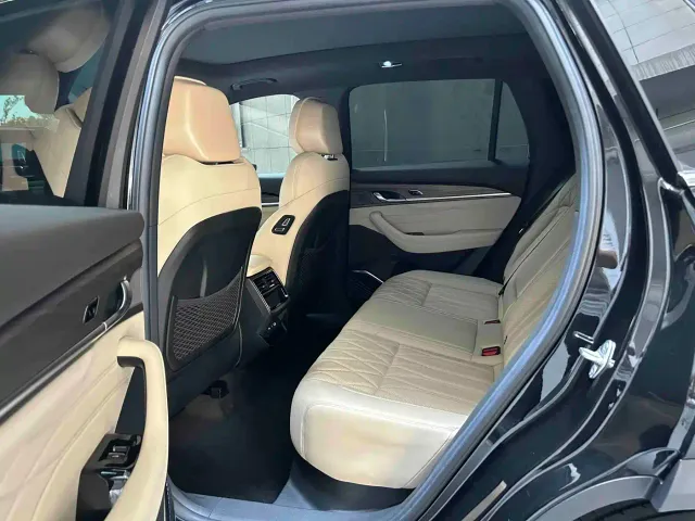 Geely Xingyue L — Фото автомобиля 5