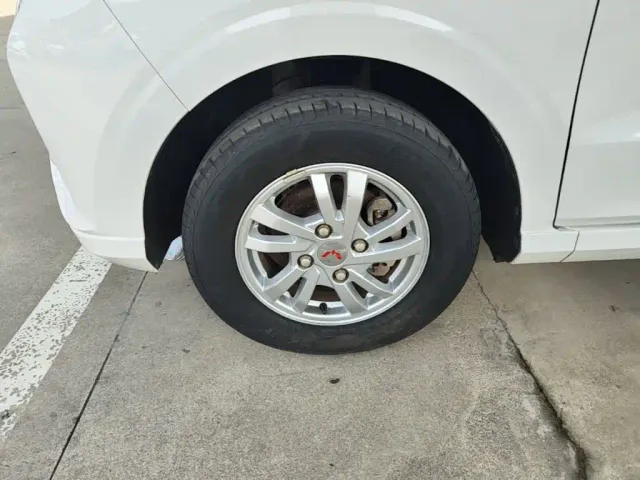 Wuling Hongguang — Фото автомобиля 22