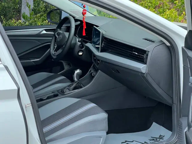 Volkswagen Sagitar — Фото автомобиля 13