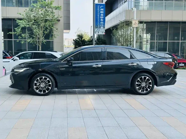 Toyota Avalon — Фото автомобиля 4