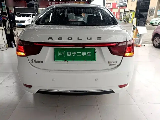 Dongfeng Fengshen E70 — Фото автомобиля 3