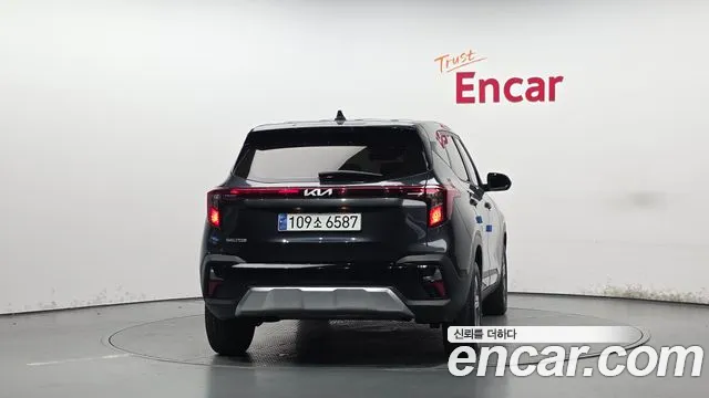 Kia Seltos — Фото автомобиля 4