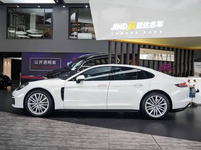 Porsche Panamera — Фото автомобиля 7