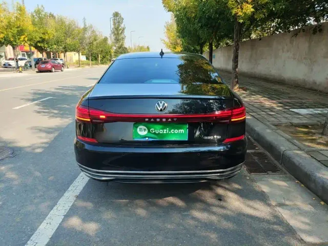 Volkswagen Passat — Фото автомобиля 5