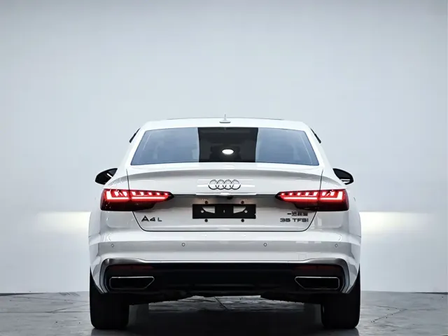 Audi A4L — Фото автомобиля 21