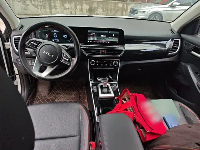 Kia Seltos — Фото автомобиля 5