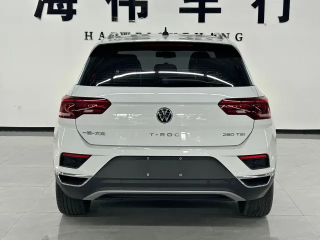 Volkswagen T-Roc — Фото автомобиля 9