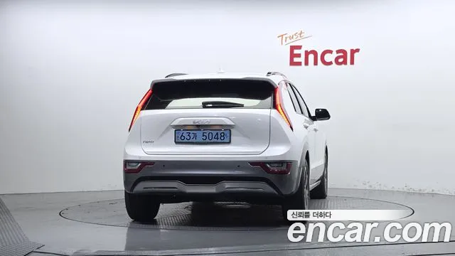 Kia Niro — Фото автомобиля 4