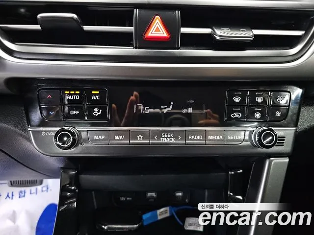 Kia Seltos New — Фото автомобиля 15