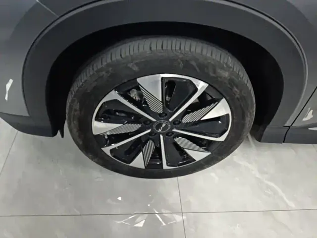 BYD Song PLUS — Фото автомобиля 22