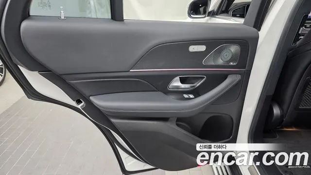 Mercedes-Benz GLE-Class — Фото автомобиля 14