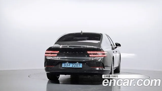 Genesis G80 RG3 — Фото автомобиля 4