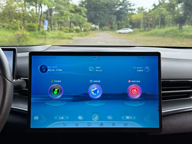 BYD Seal — Фото автомобиля 17
