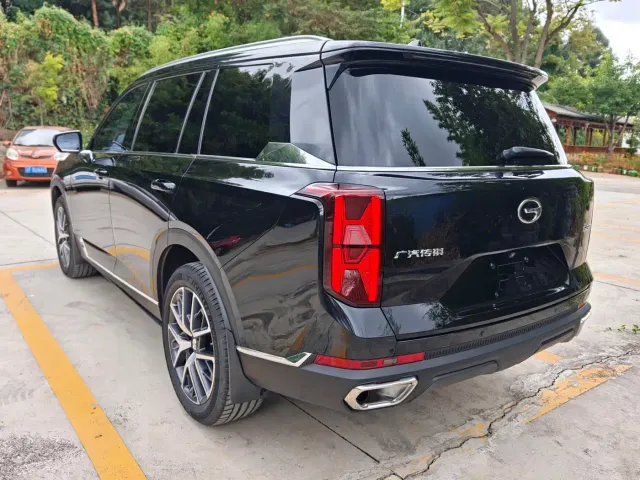 GAC Trumpchi GS8 — Фото автомобиля 7
