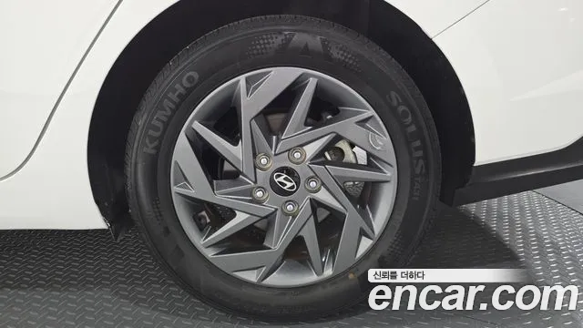 Hyundai Avante CN7 — Фото автомобиля 21
