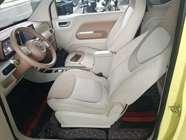 Wuling Hongguang Mini EV — Фото автомобиля 14