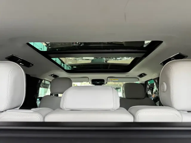 Land Rover Range Rover Sport — Фото автомобиля 15