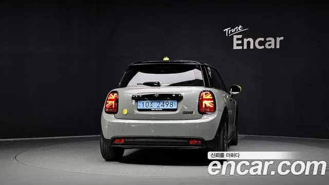 MINI Cooper Cooper Electric — Фото автомобиля 4